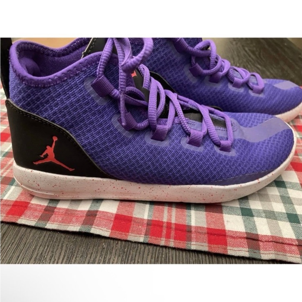 Nike Jordan Reveal GG Sneakers- Youth 6